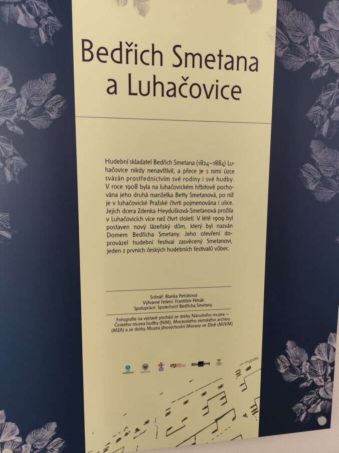 Expozícia venovaná histórii kúpeľníctva, Dušanovi Jurkovičovi a Leošovi Janáčkovi.