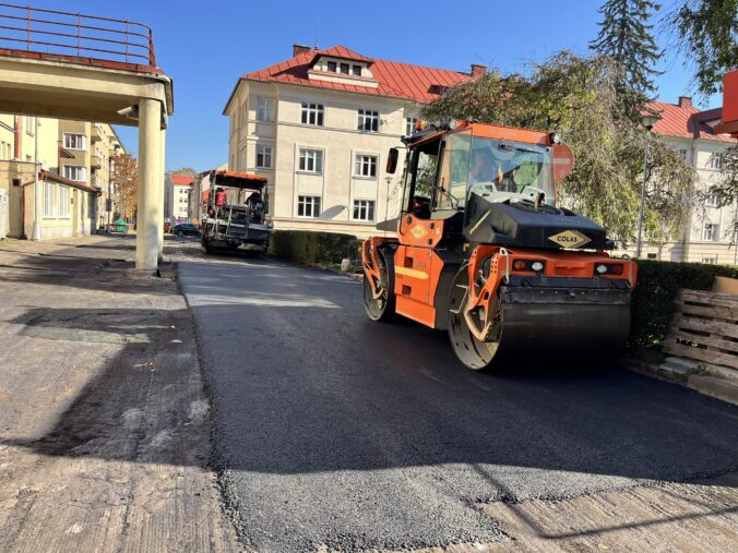 Oprava chodníkov, Banská Bystrica