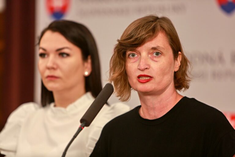 Beáta Jurík, Lucia Plaváková