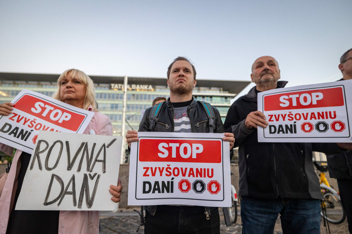 ZHROMAŽDENIE: Proti zvyšovaniu daní
