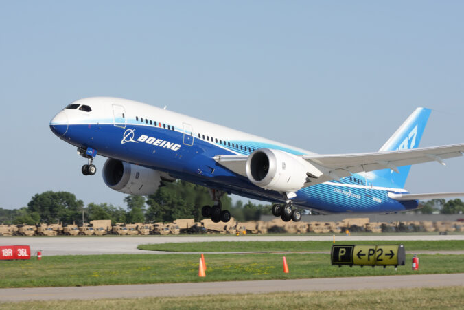 Boeing 787 Dreamliner during take off