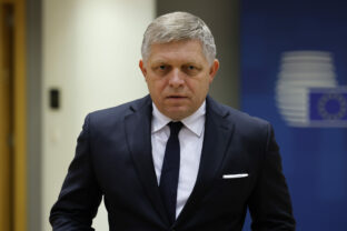 Premiér Robert Fico.