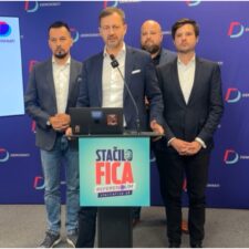 Demokrati, Eduard Heger