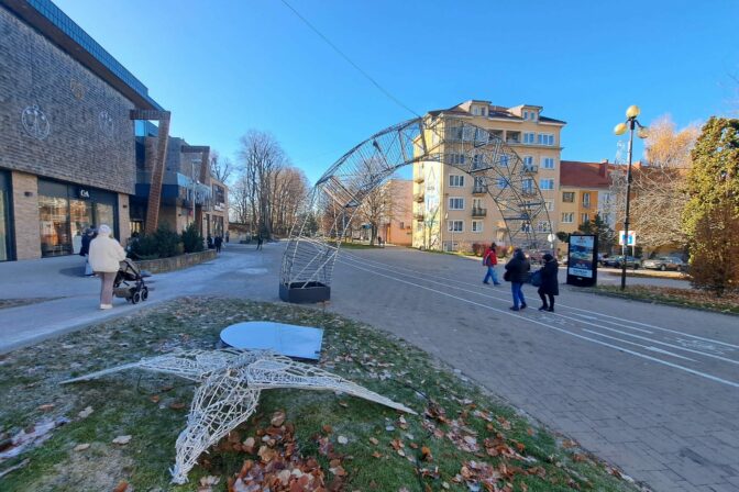 POPRAD: Inštalácia vianočnej výzdoby