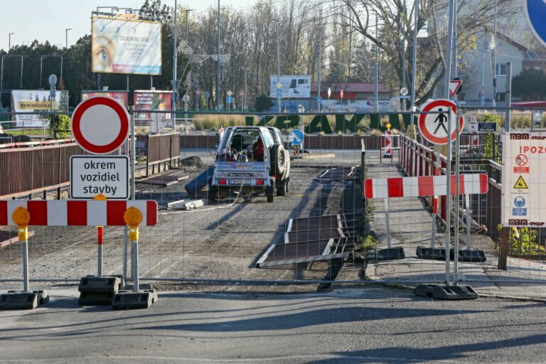 BRATISLAVA: Uzatvorený most vo Vrakuni