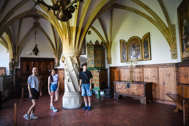 Hrad Bouzov: Rozprávkové miesto – domov filmových princezien