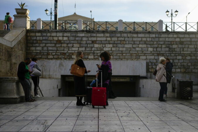 Grécko na jeden deň ochromil generálny štrajk, občania od vlády žiadajú riešenie vplyvu inflácie