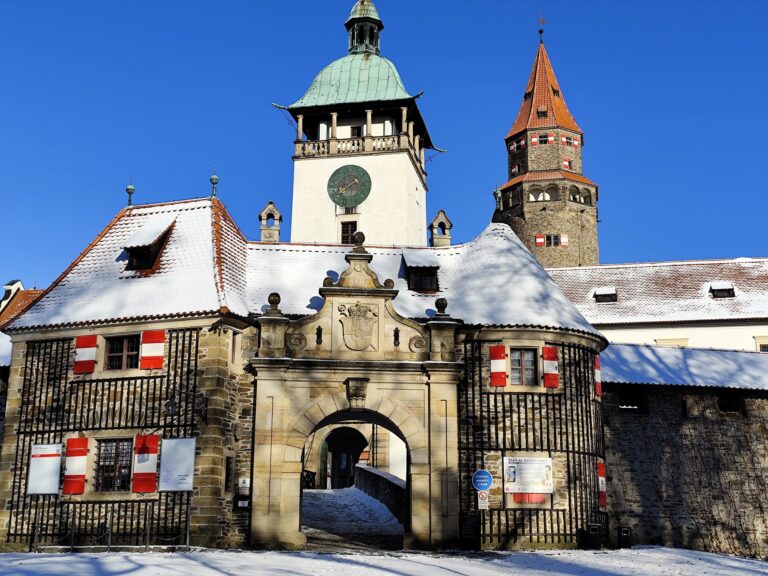 Hrad Bouzov: Rozprávkové miesto – domov filmových princezien.
