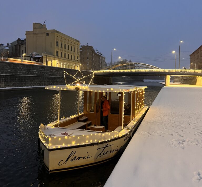 Zimná plavba Ololoďou