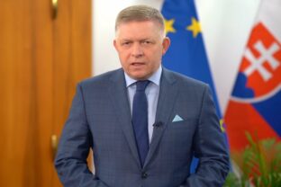 Robert Fico sa vo videu na sociálnej sieti vyjadril k povoleniu USA pre Ukrajinu ohľadom zbraní dlhého doletu.