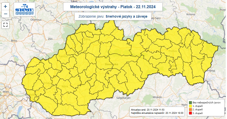 Výstraha prvého stupňa pred snehovými závejmi a jazykmi je v piatok vydaná pre celé Slovensko.