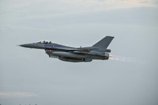 MO SR: Prílet slovenských stíhačiek F 16