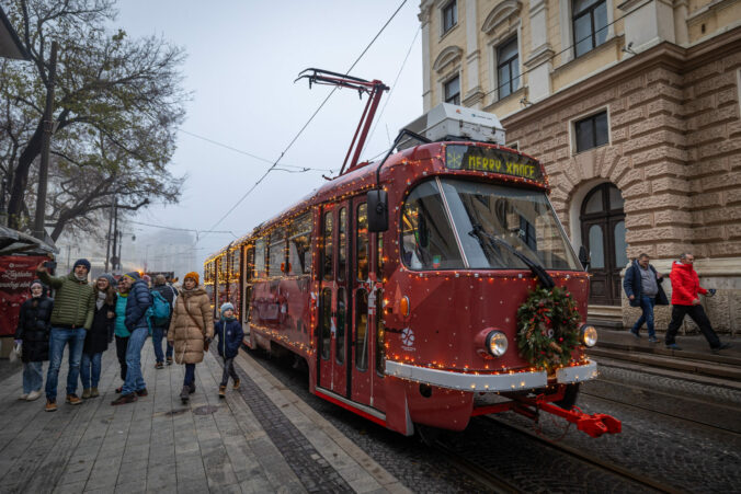 BRATISLAVA: Vianočná električka