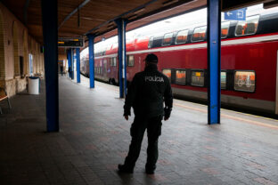 DOPRAVA: Výhody od ZSSK pre Policajný zbor SR