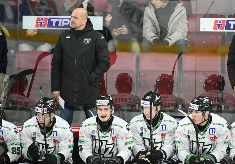 HOKEJ TE: Trenčín - Nové Zámky
