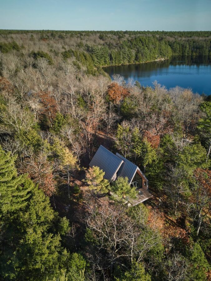 Bunkie on the Hill, Kanada, Dubbledam Architecture + Design