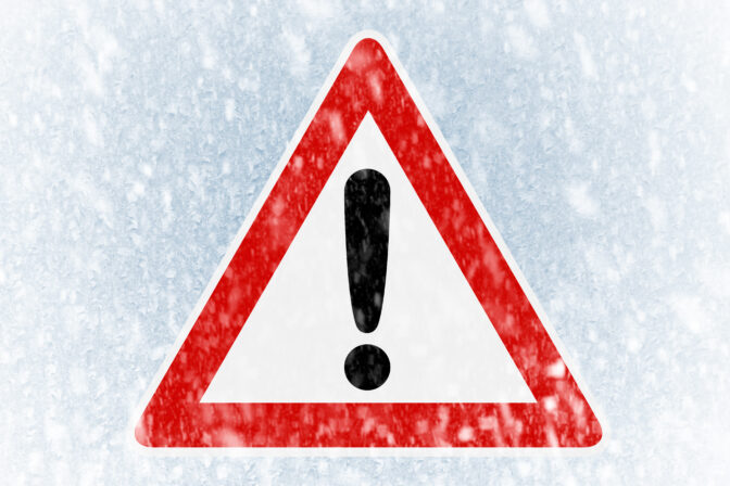 Sneženie dnes zasiahne 27 okresov.