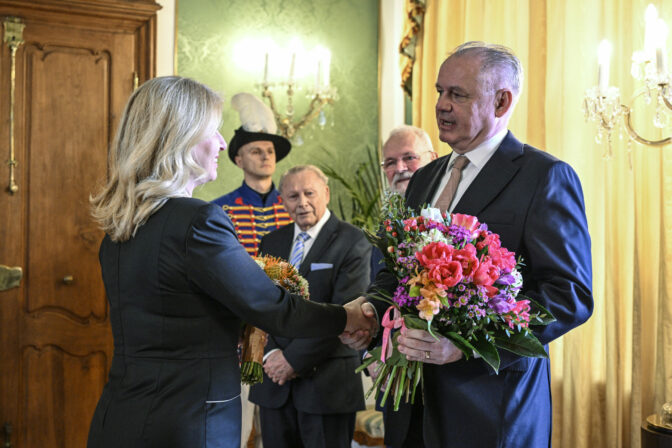 PREZIDENT: Spoločný obed s bývalými prezidentmi