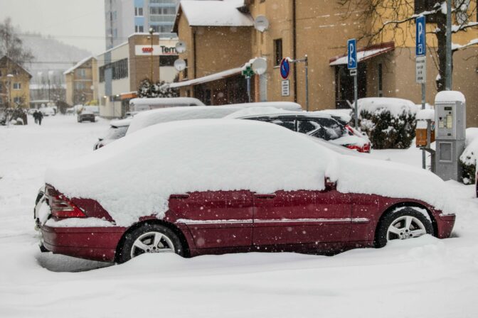 POČASIE: Husté sneženie na Kysuciach