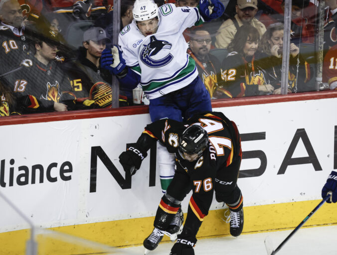 Hokej NHL: Canucks - Flames