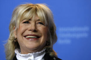 Marianne Faithfull Obit