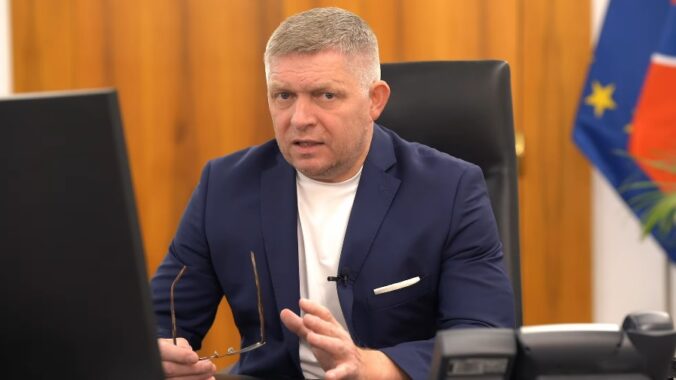 Premiér Robert Fico sa vo videu na sociálnej sieti Facebook vyjadril k viacerým témam.