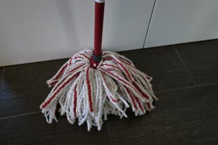 mop