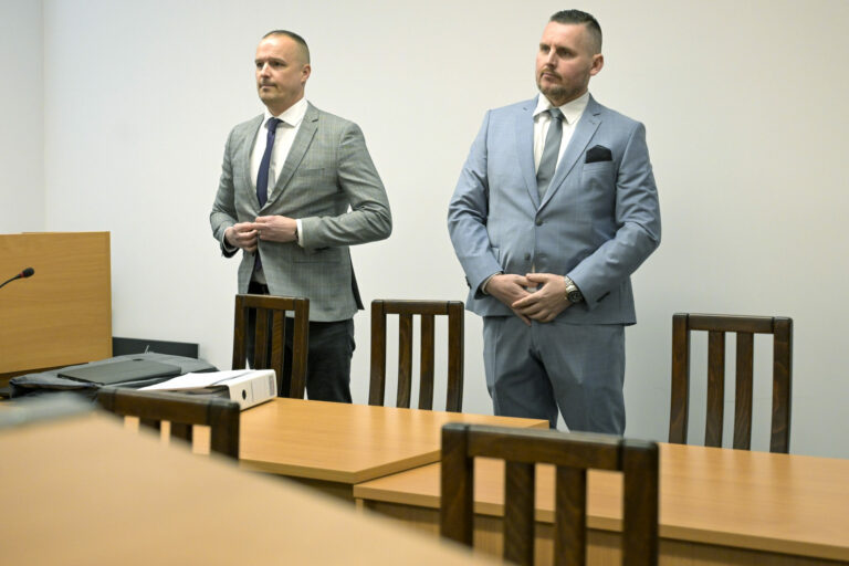 SÚDY: Verejné zasadnutie s Danielom B.