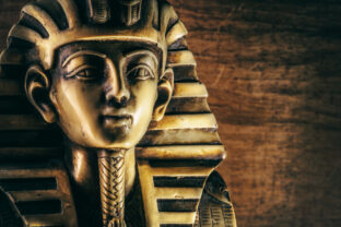 Stone pharaoh tutankhamen mask