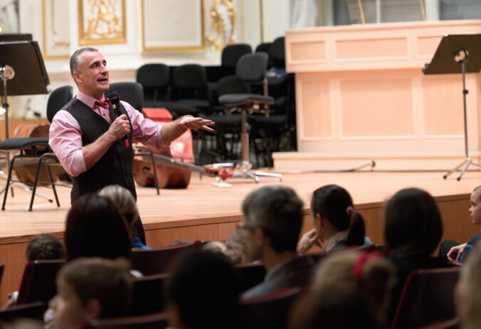 Rodinny koncert moderator martin vanek.jpg