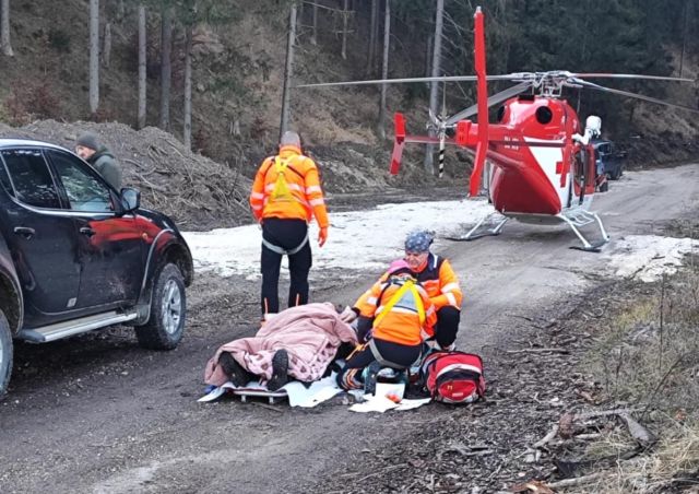 Záchranári, helikoptéra