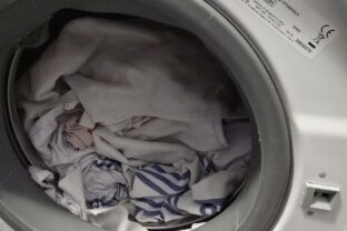 prádlo v práčke