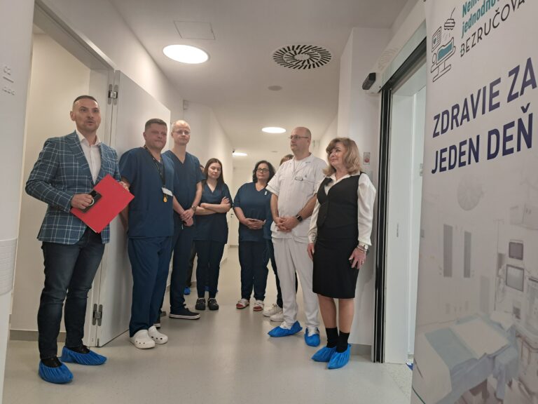 Otvorenie Nemocnice jednodňovej chirurgie Bezručova