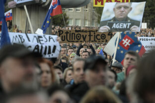 ZHROMAŽDENIE: Slovensko je Európa! v Bratislave