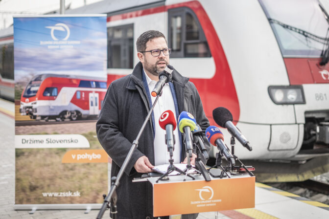 DOPRAVA: Vlaky ZSSK sa vracajú na východ Slovenska