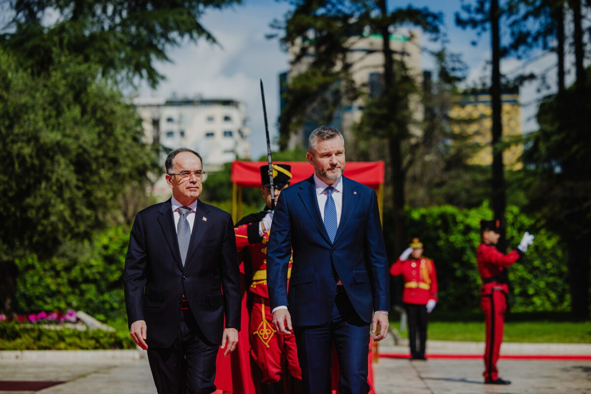 PREZIDENT: Navštívil Albánsko