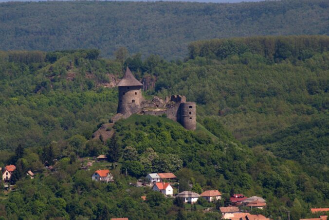 Tematin castle