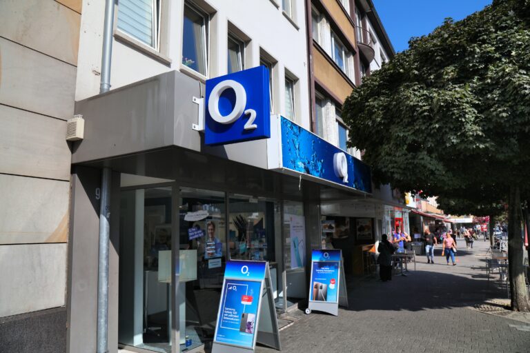 O2, operátor