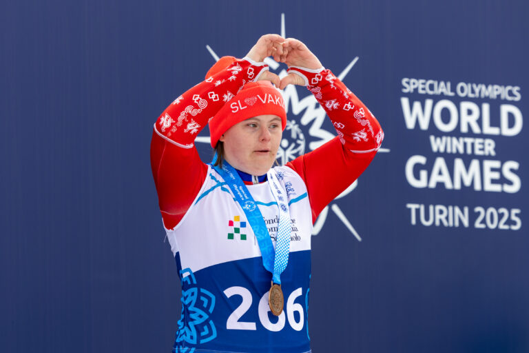 Michaela Oravcová, bronzová medailistka na Svetových zimných hrách Špeciálnych olympiád v Turíne