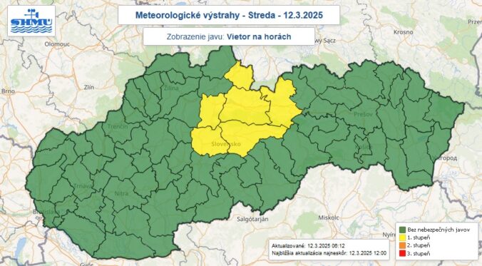 Varovanie prvého stupňa pred silným vetrom na horách je v stredu 12. marca 2025 vydané v šiestich okresoch Slovenska.