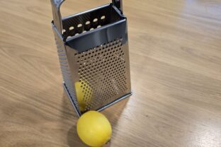 strúhadlo a citrón