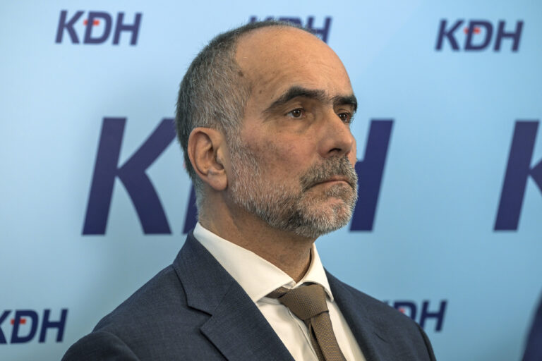 KDH: Neničte nám ekonomiku