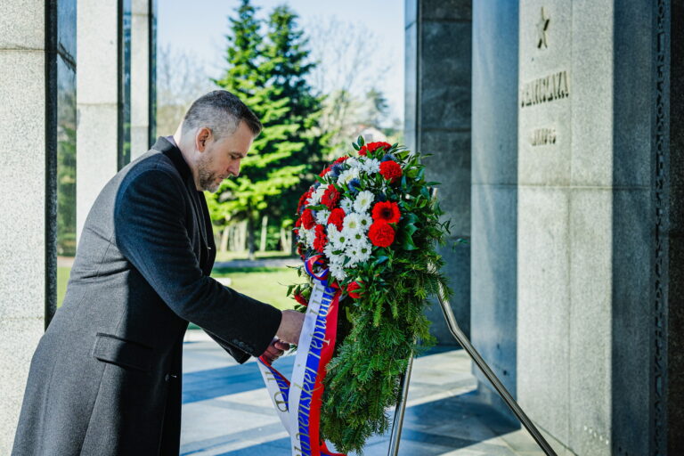 PREZIDENT: 80. výročie oslobodenia Bratislavy