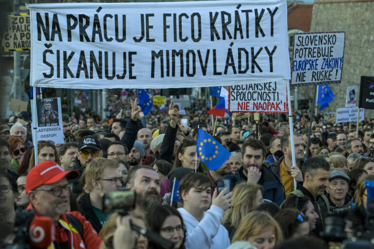 ZHROMAŽDENIE: Slovensko je Európa! v Bratislave