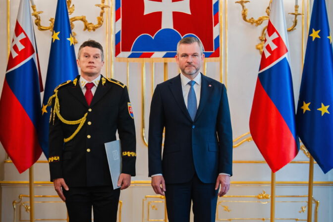PREZIDENT: Vymenoval generálov