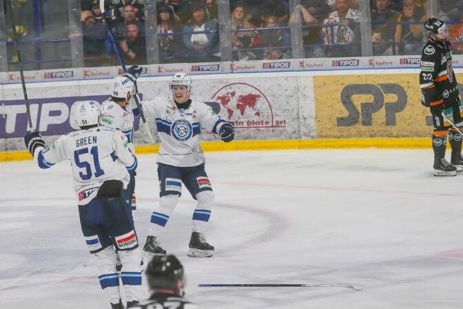 Hokej (5. finále Tipos extraligy):  HC Košice - HK Nitra