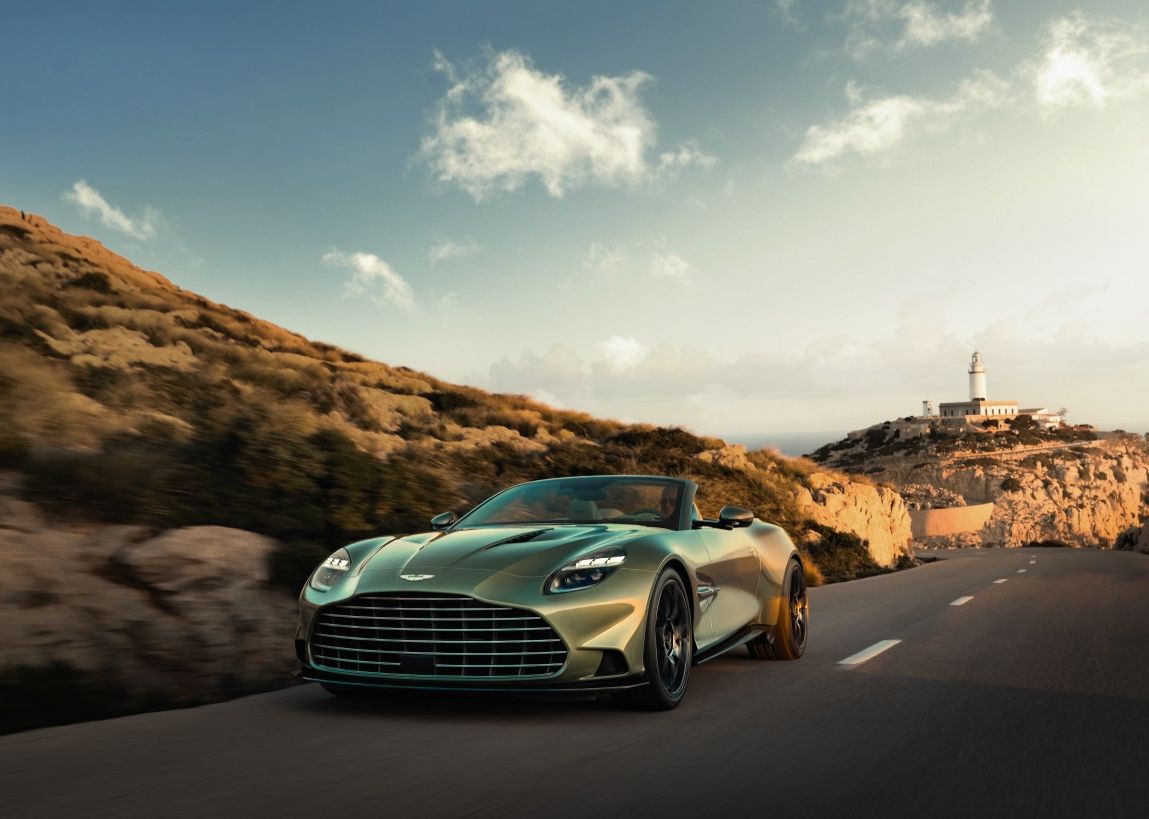 Aston martin.jpg