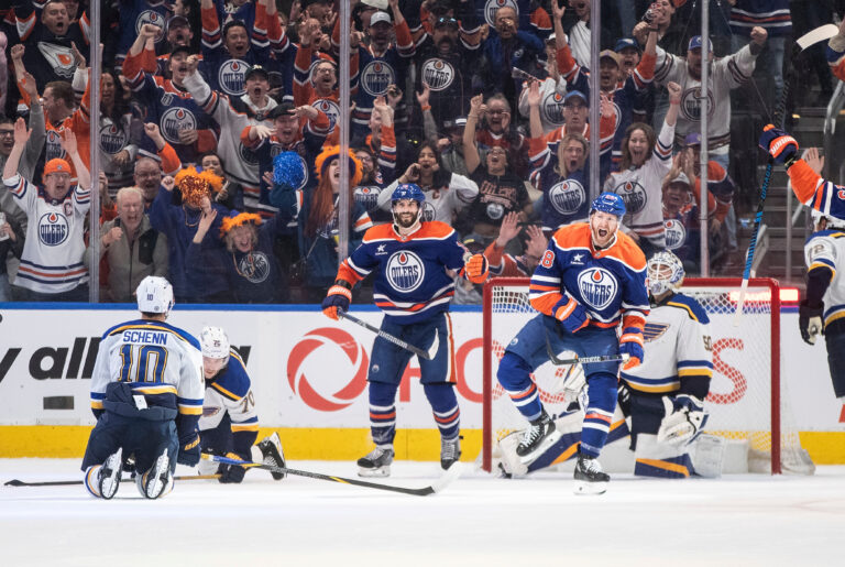 HOKEJ NHL: Edmonton - St. Louis