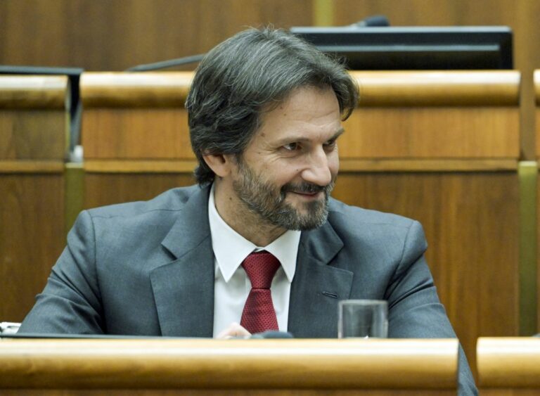 Minister obrany Robert Kaliňák (Smer SD).
