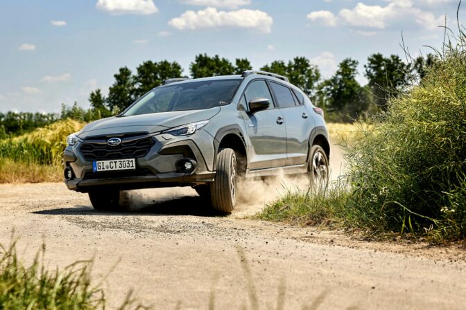 Subaru_crosstrek_06.jpg